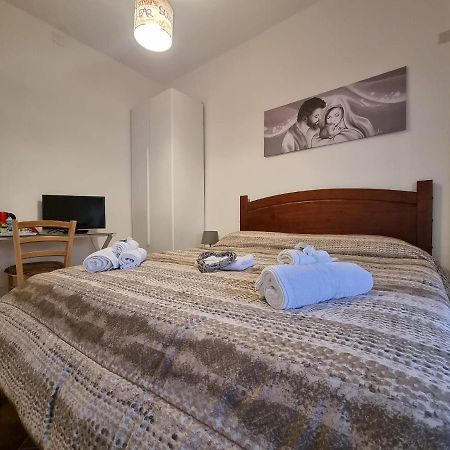 B&B Le Stanze Di Aurora Palermo Eksteriør billede
